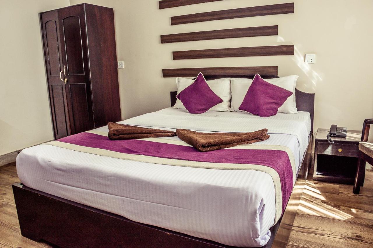 Ausfinn Hotel Metro Inn Katmandu Dış mekan fotoğraf