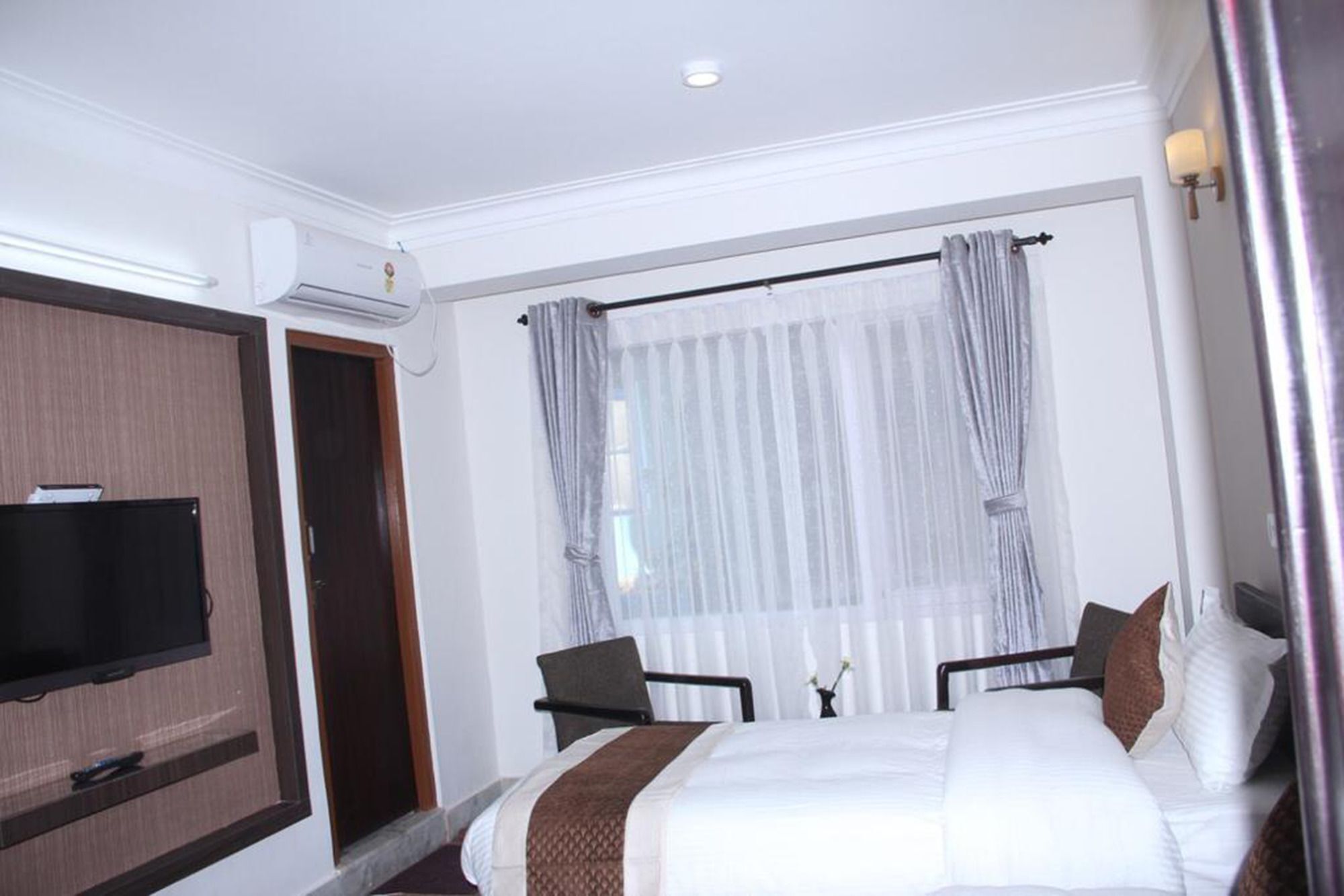 Ausfinn Hotel Metro Inn Katmandu Dış mekan fotoğraf